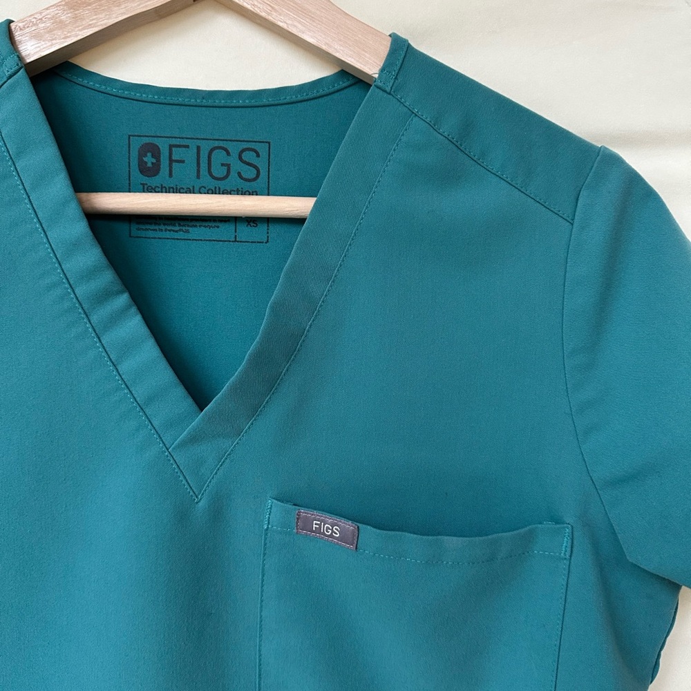 Figs Catarina One Pocket Scrub Top Marine size XS - Picture 4 of 4